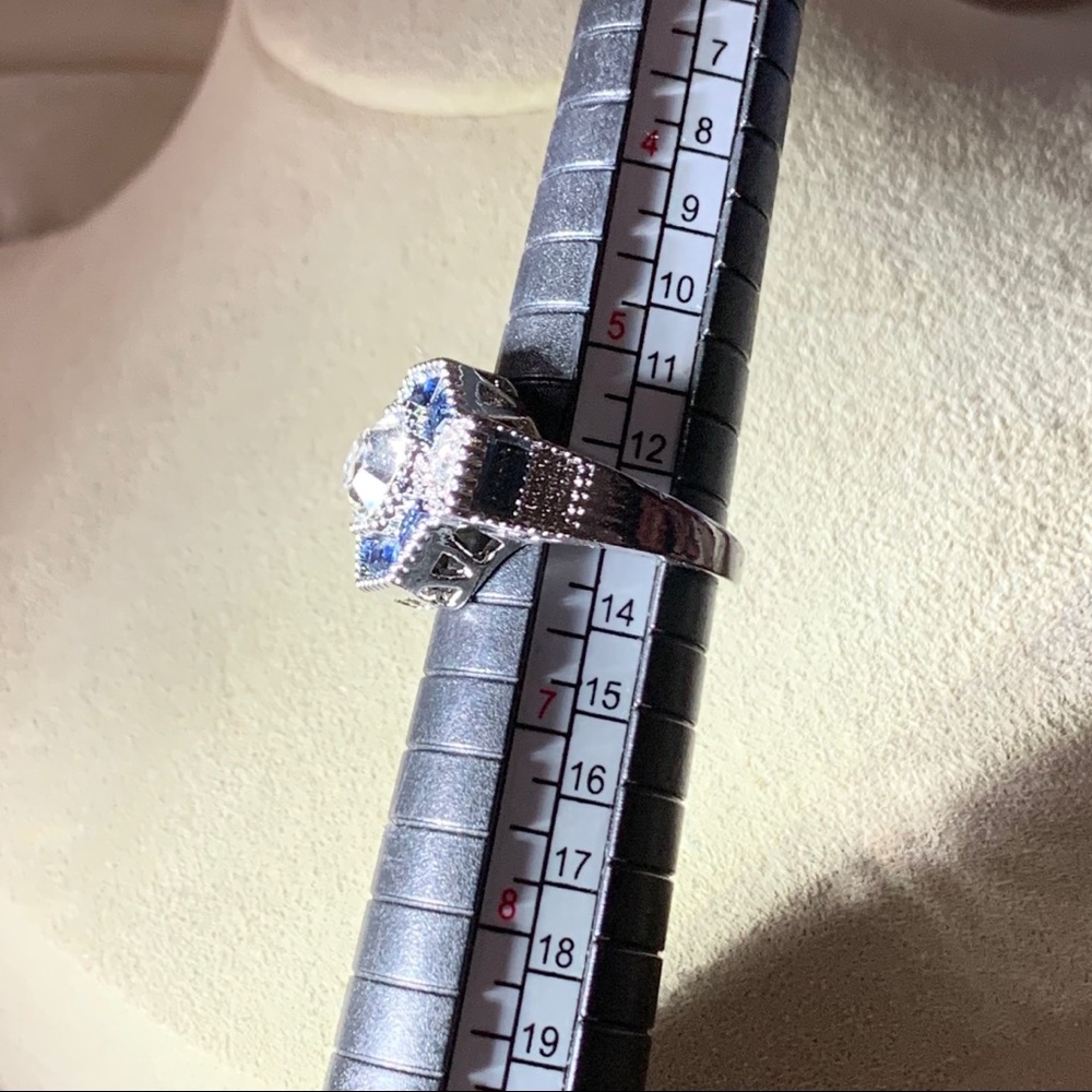 SILVER SAPPHIRE RING - Picture 5 of 9